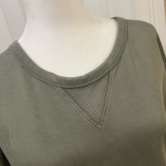 ATHLETA 100% ORGANIC COTTON. SIZE LARGE . NEW - Picture 2 of 16